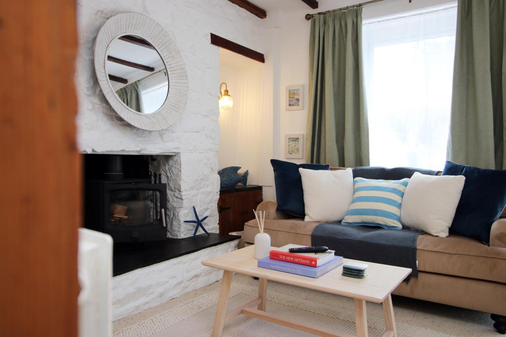 Little Gem In The Mumbles! Fishermans Cottage With Log Burner, Dog Friendly And Welcome Breakfast Hamper! Eksteriør billede